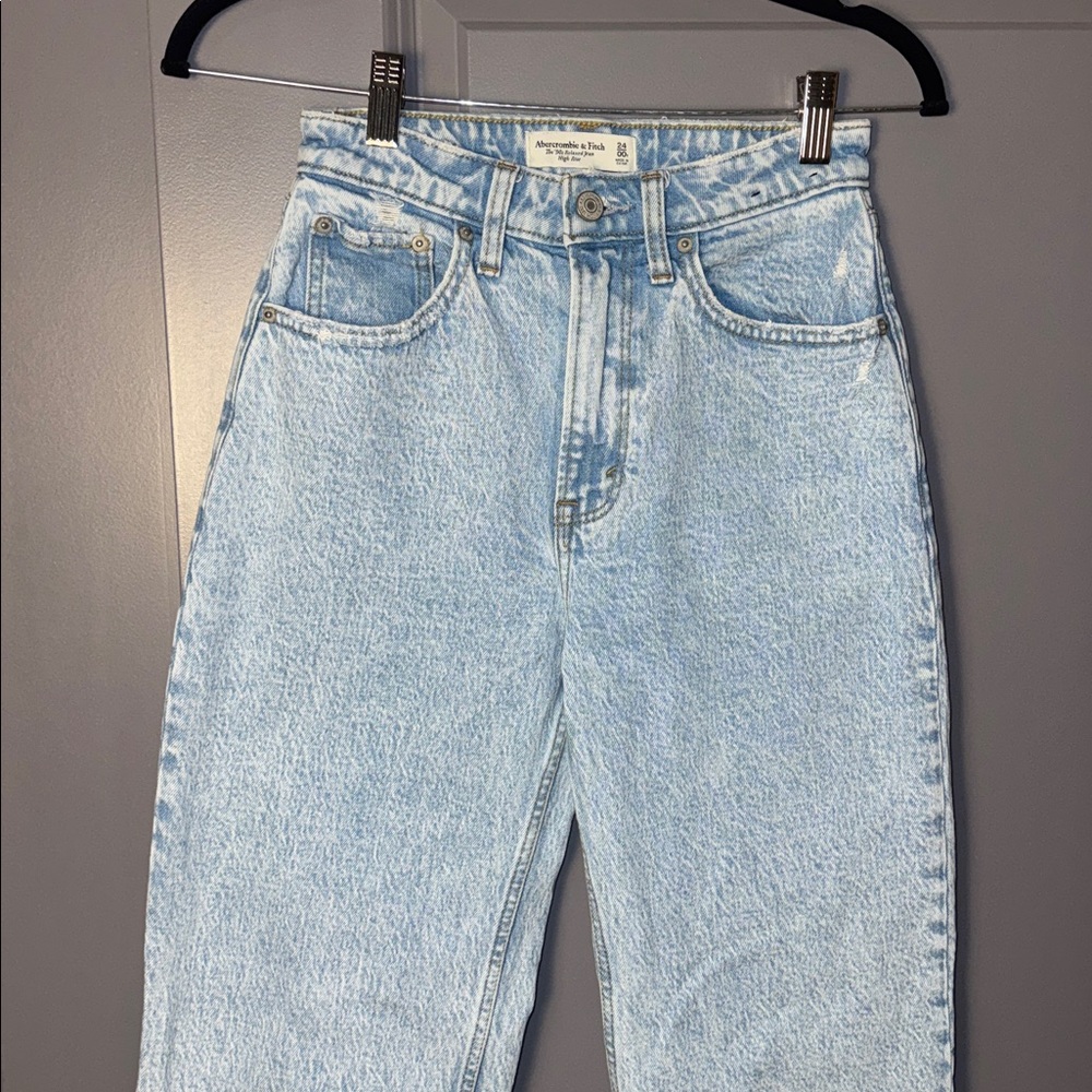 Abercrombie & Fitch Curve Love High Rise 90s Relaxed Jean - Picture 6 of 9
